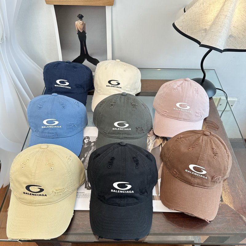 발렌시아가 신상 레터 볼캡 001-270567