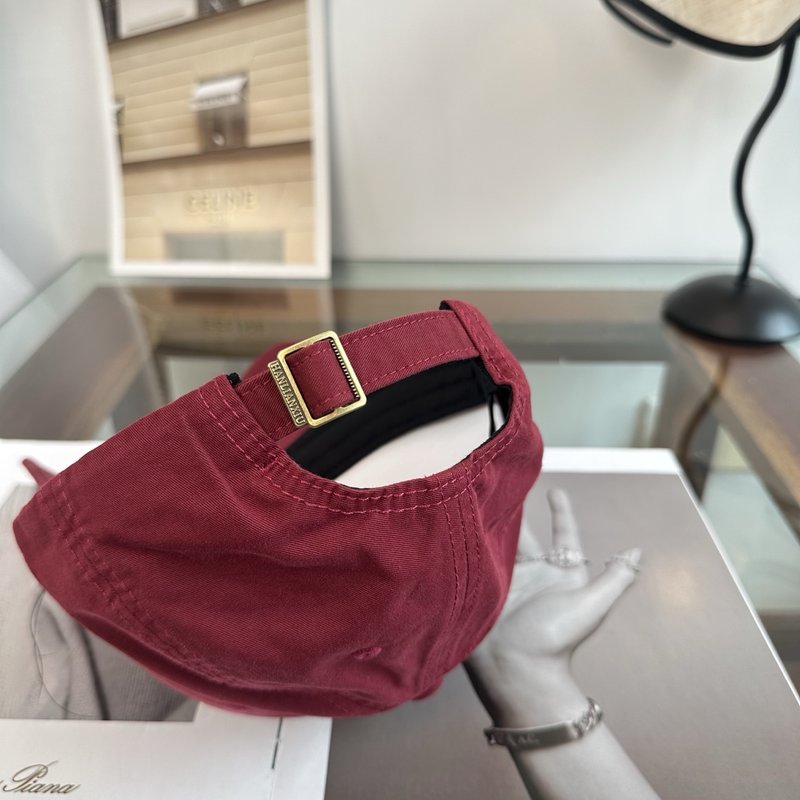 발렌시아가 레터 볼캡 001-270573