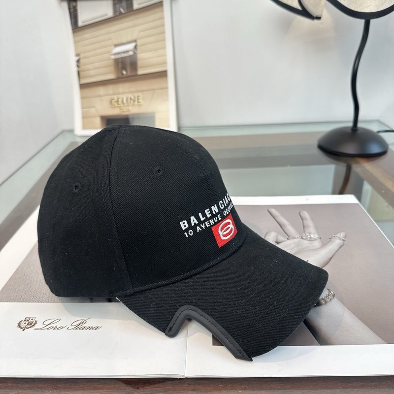 발렌시아가 레터 야구모자 001-270576