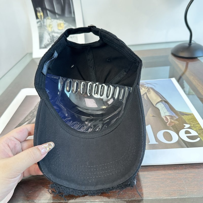 발렌시아가 레터링 야구모자 001-270577