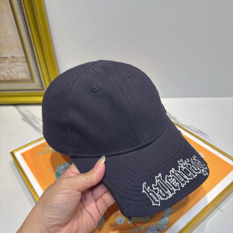 발렌시아가 코튼 볼캡 001-270582
