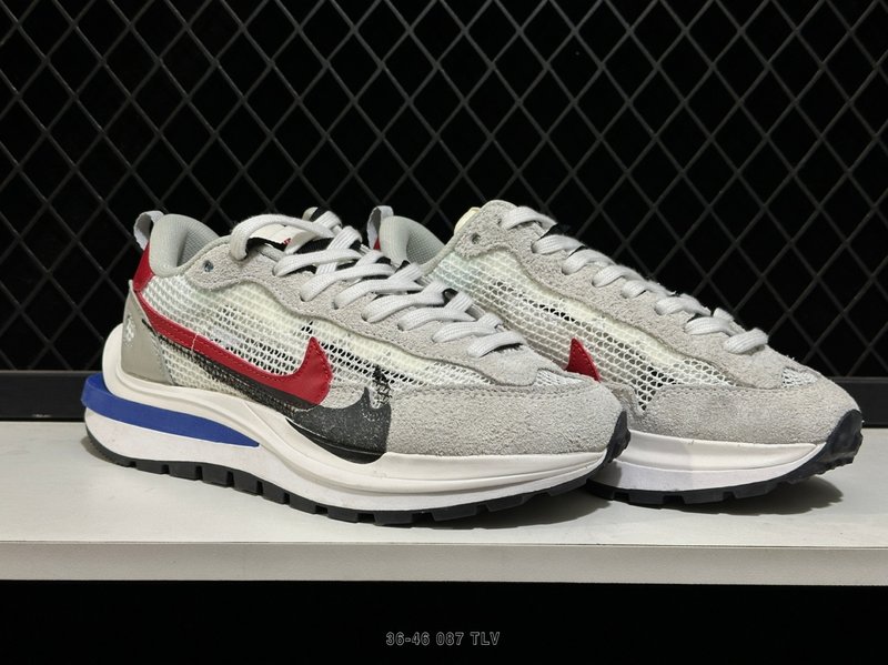 나이키 Vaporwaffle Sacai 화이트 블랙 레 001-270667