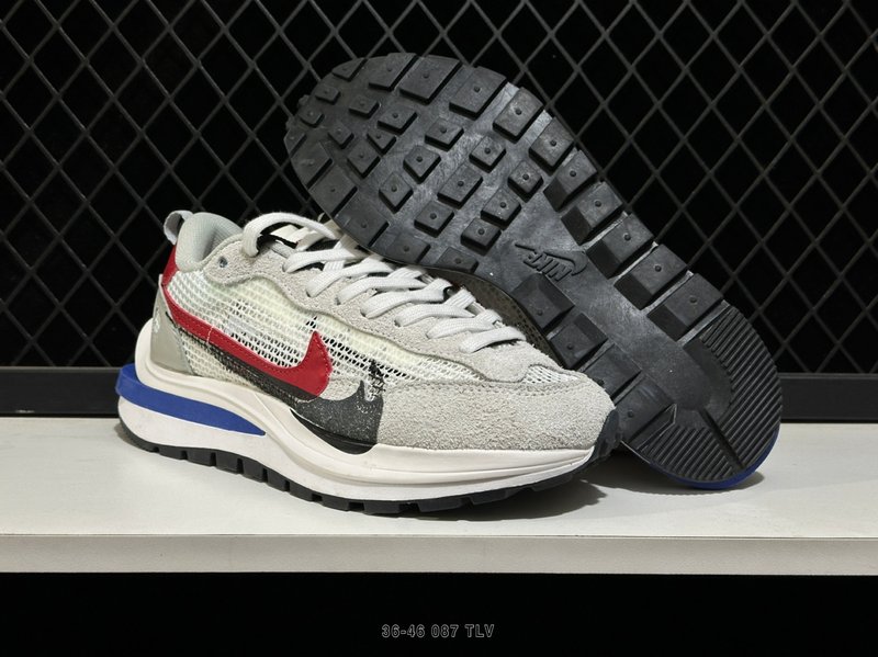 나이키 Vaporwaffle Sacai 화이트 블랙 레 001-270667