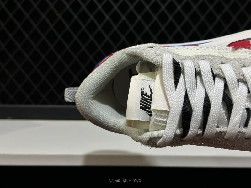 나이키 Vaporwaffle Sacai 화이트 블랙 레 001-270667