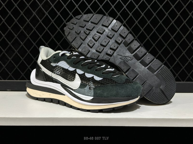 나이키 Vaporwaffle Sacai 레트로 운동화 001-270666