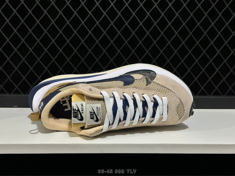 나이키 사카이 x 나이키 페가수스 베이퍼플라이 SP 001-270671
