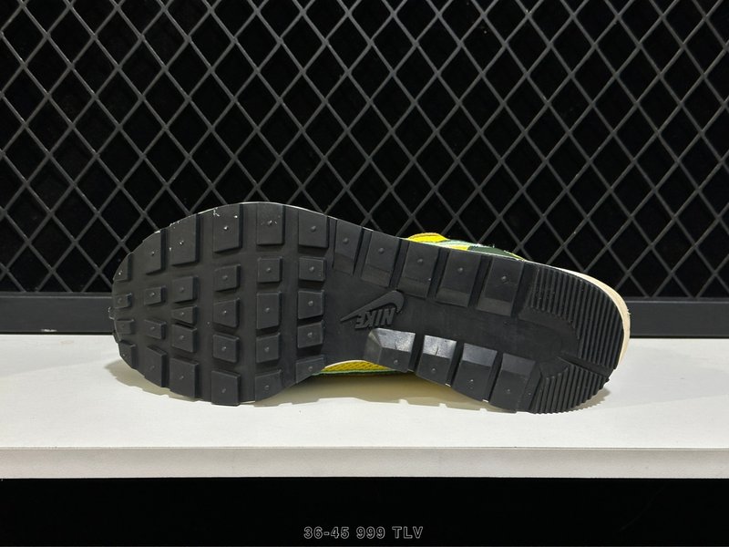 나이키 사카이 X 나이키 레거스 베이퍼리 SP 001-270675