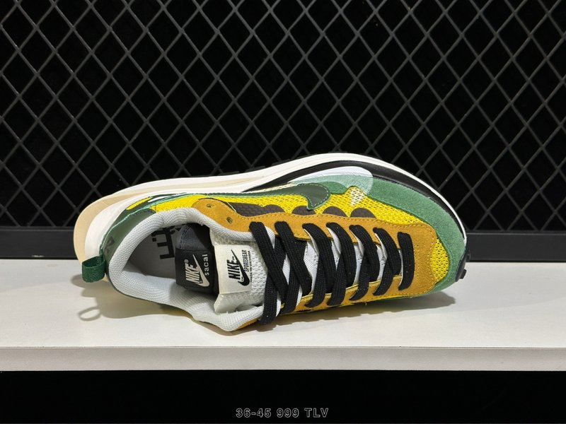 나이키 사카이 X 나이키 레거스 베이퍼리 SP 001-270675