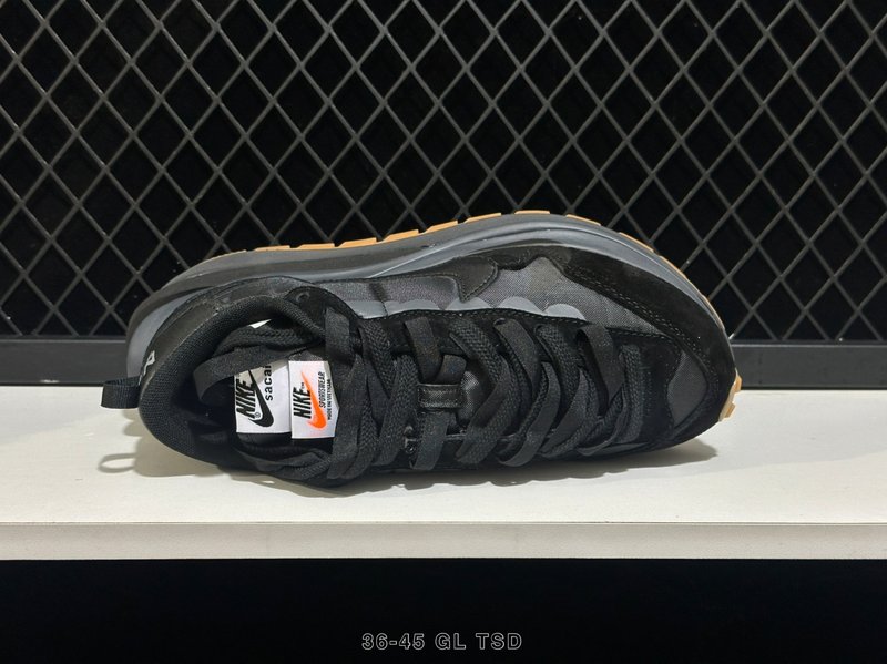 나이키 사카이 x 페가수스 베이퍼플라이 SP 001-270677