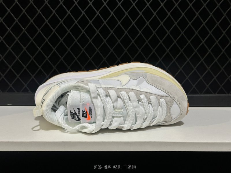 나이키 사카이 X 나이키 레가수스 베이퍼리 SP 001-270679
