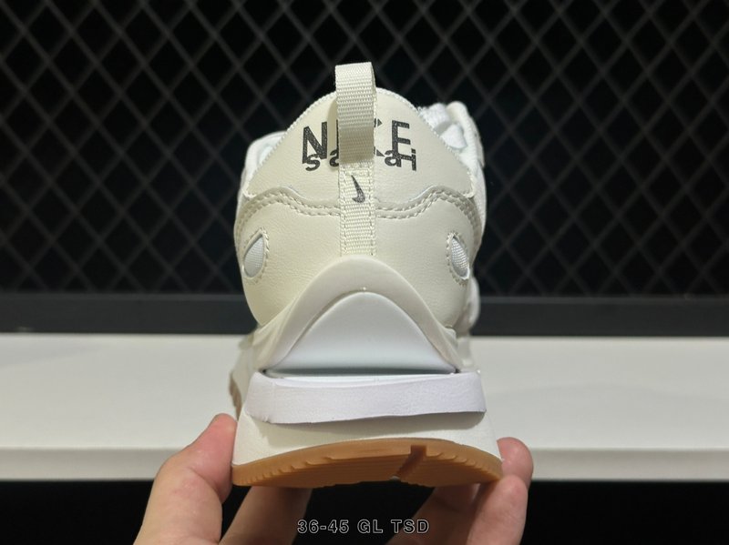 나이키 사카이 X 나이키 레가수스 베이퍼리 SP 001-270679