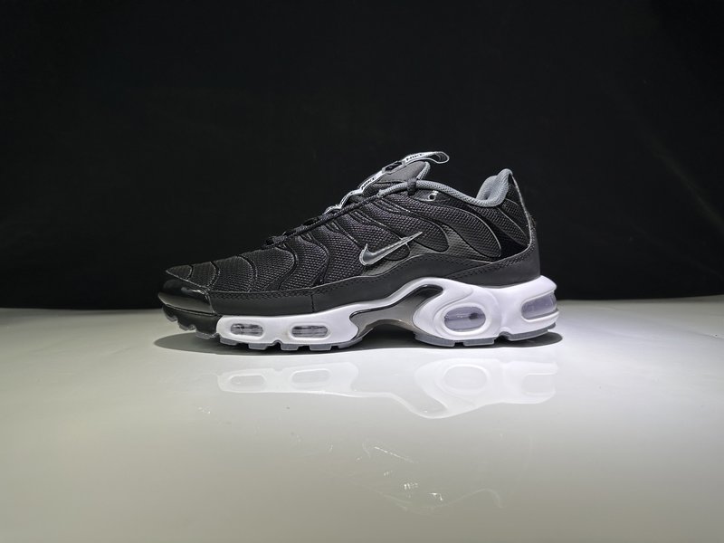 나이키 AIR MAX PLUS 풀에어쿠션 러닝화 001-270692