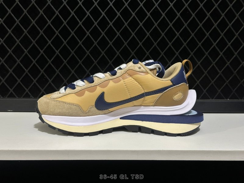 나이키 Sacai X Nike Vaporfly SP 001-270694