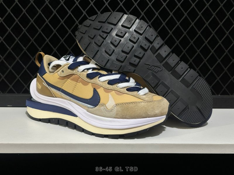 나이키 Sacai X Nike Vaporfly SP 001-270694