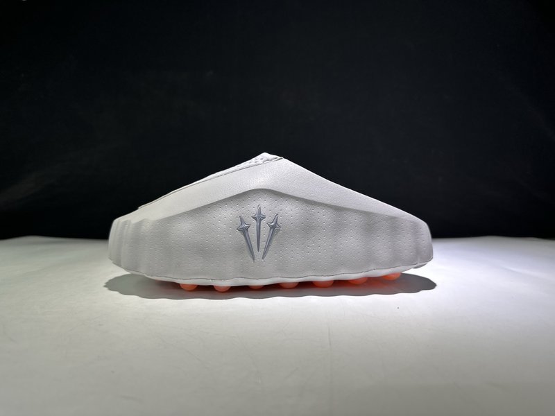 나이키 녹타 마인드 001 마사지 슬리퍼 001-270801