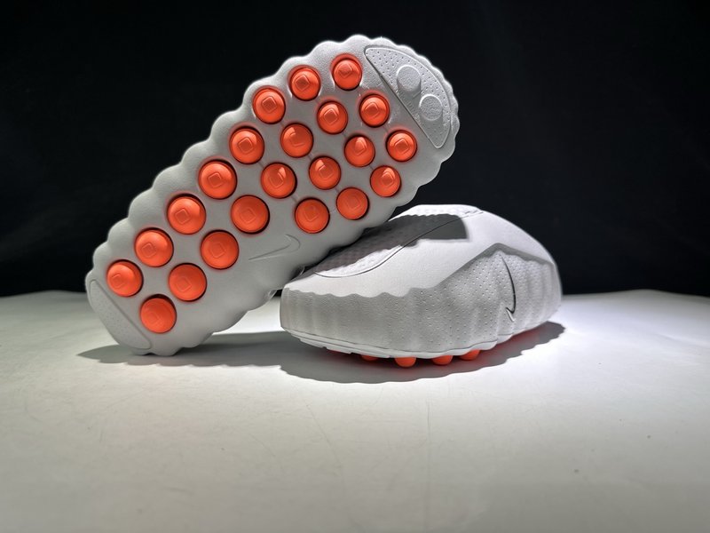 Nike Mind 001 편안한 착용감의 슬리퍼 001-270819