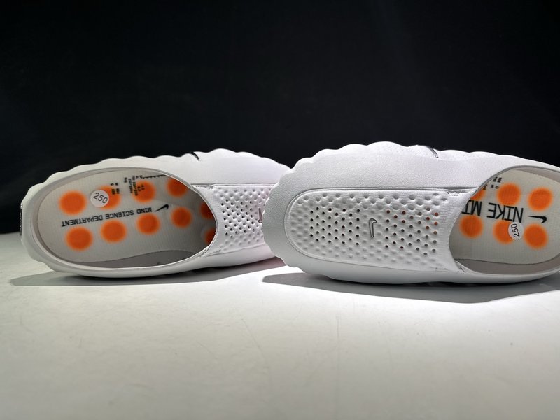 Nike Mind 001 편안한 착용감의 슬리퍼 001-270819