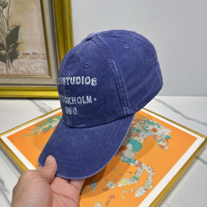Acne 스마일 볼캡 001-270838
