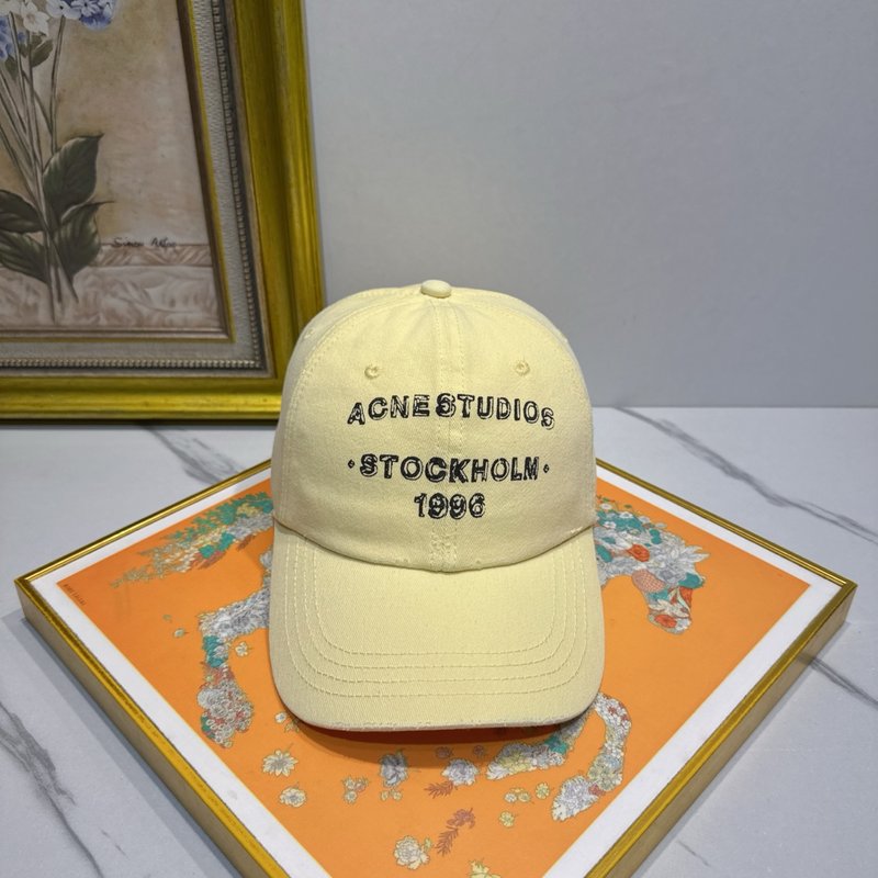 Acne 스마일 볼캡 001-270844