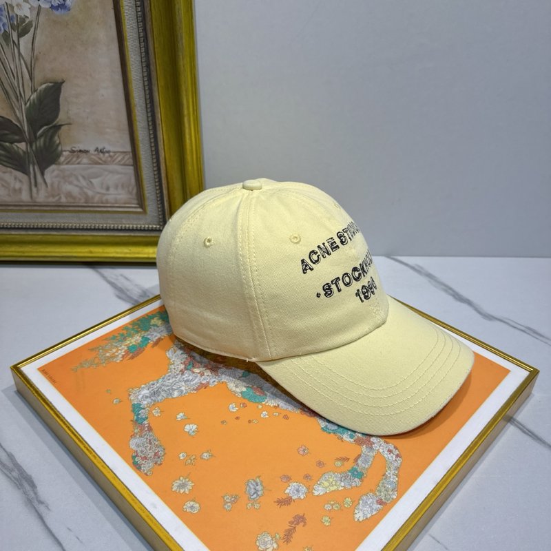 Acne 스마일 볼캡 001-270844