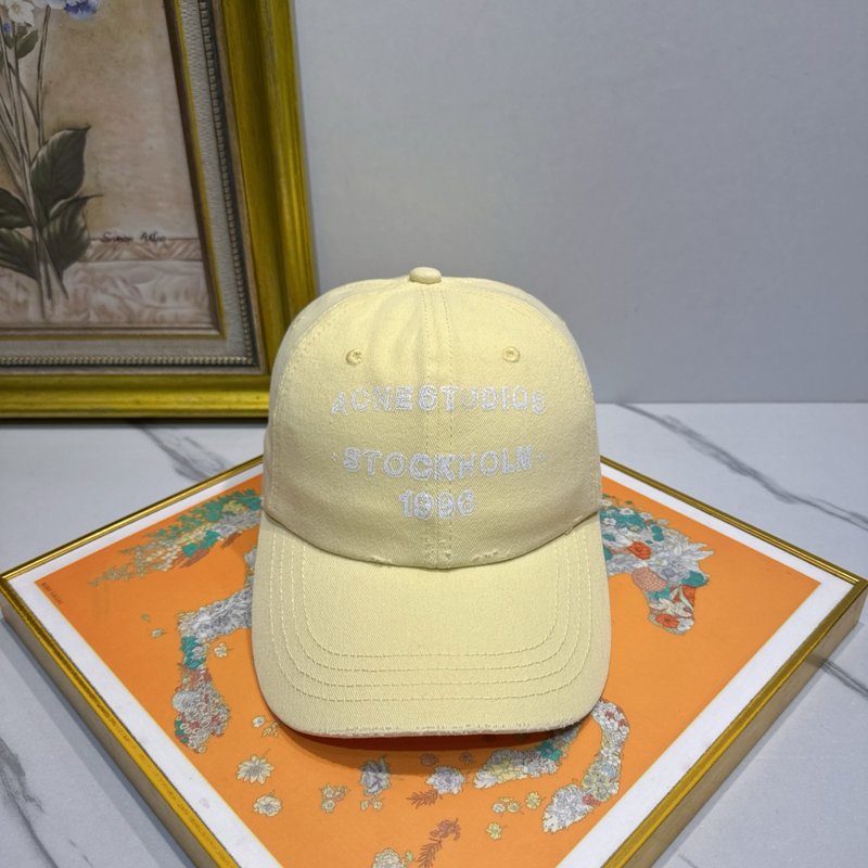 Acne 스마일 볼캡 001-270845