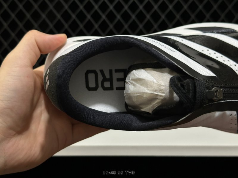 아디다스 ADIZERO EVO SL 로우탑 러닝화 001-270926