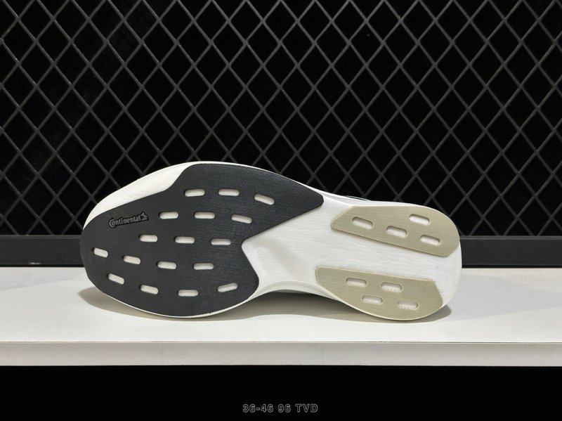 아디다스 ADIZERO EVO SL 로우탑 러닝화 001-270926