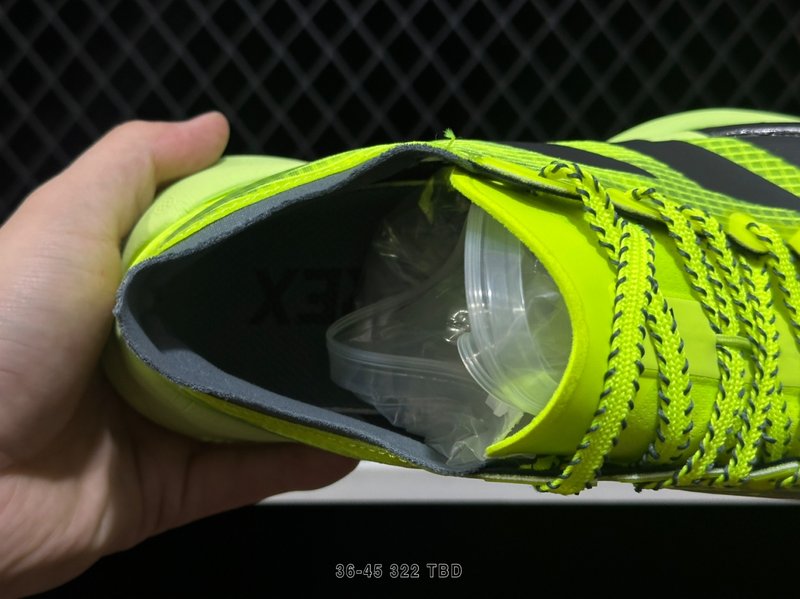 Adizero Evo SL 마라톤 러닝화 (말년 한정) 001-270932