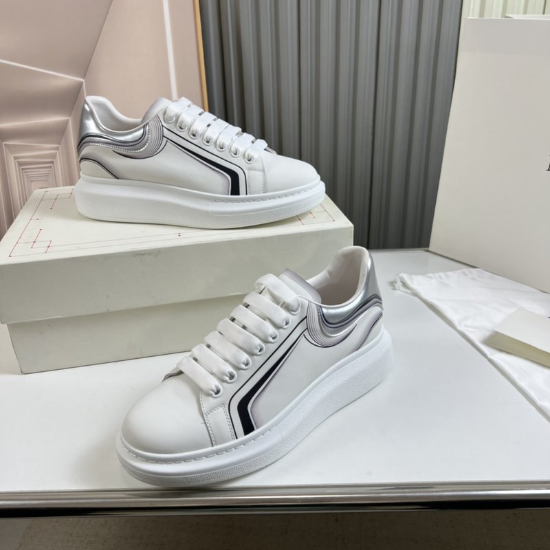 Alexander McQueen 매장 인기 커플 스니커즈 001-271075