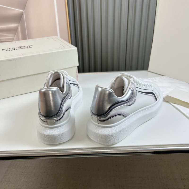 Alexander McQueen 매장 인기 커플 스니커즈 001-271075