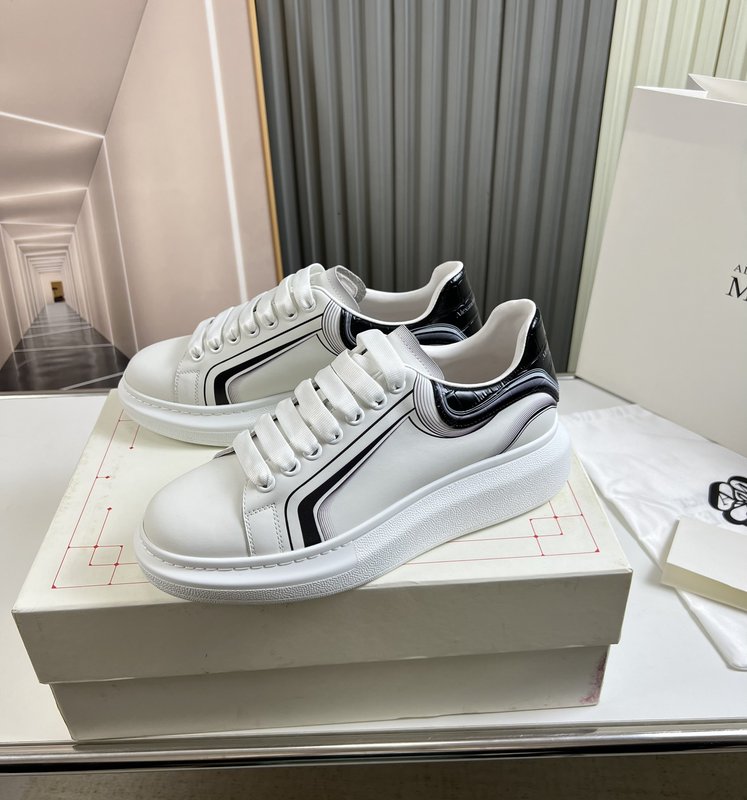 Alexander McQueen 커플 스니커즈 001-271078