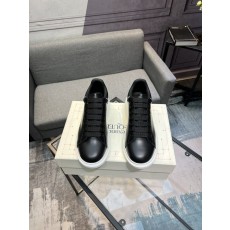 Alexander McQueen 오버사이즈 스니커즈 001-271138