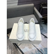 Alexander McQueen 스포츠화 화이트 001-271139