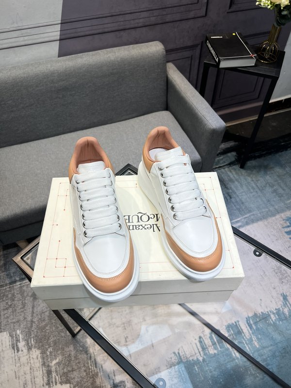 Alexander McQueen 와이드 스니커즈 001-271143