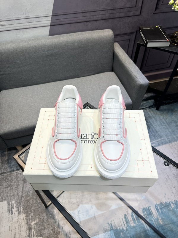 Alexander McQueen 스니커즈 화이트/핑크 001-271145
