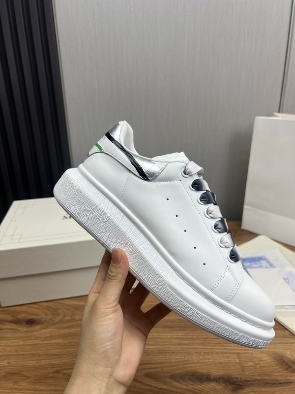 Alexander McQueen 남녀공용 캐주얼 스니커즈 001-271207