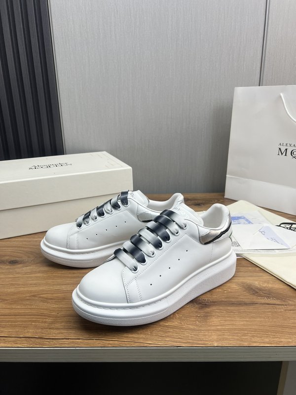 Alexander McQueen 남녀공용 캐주얼 스니커즈 001-271207