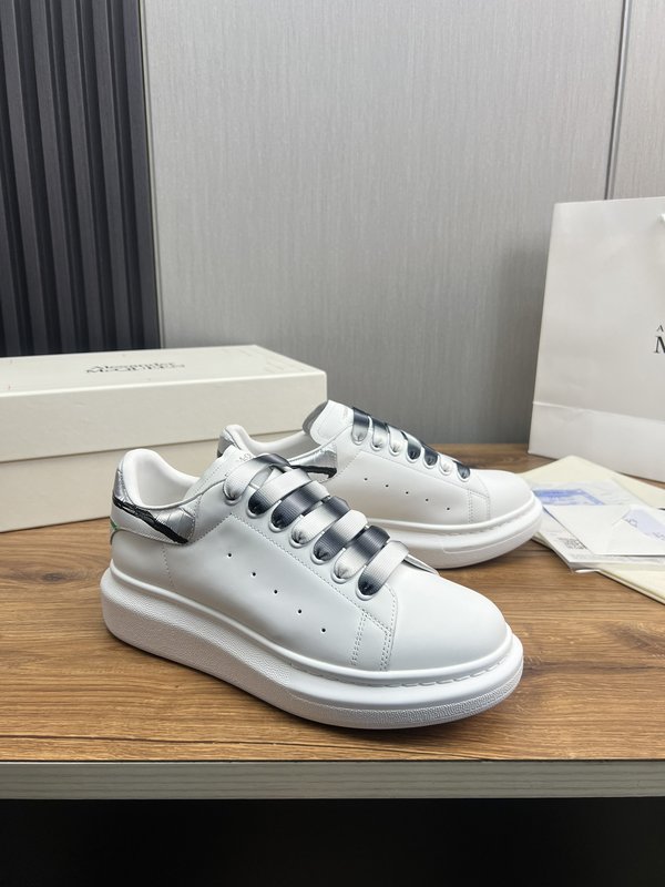 Alexander McQueen 남녀공용 캐주얼 스니커즈 001-271207