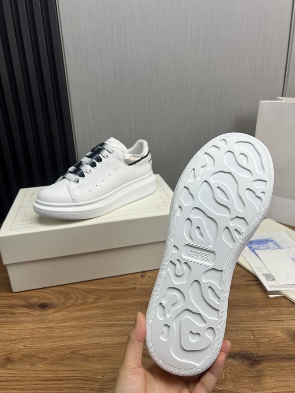 Alexander McQueen 남녀공용 캐주얼 스니커즈 001-271207