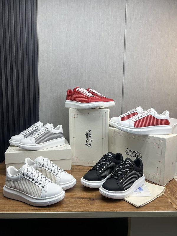 Alexander McQueen 커플 스니커즈 001-271212