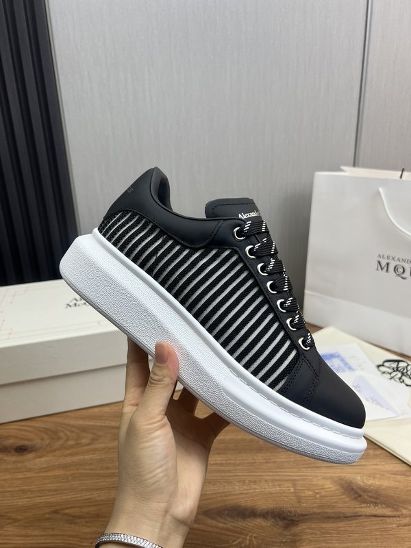 Alexander McQueen 커플 스니커즈 001-271212