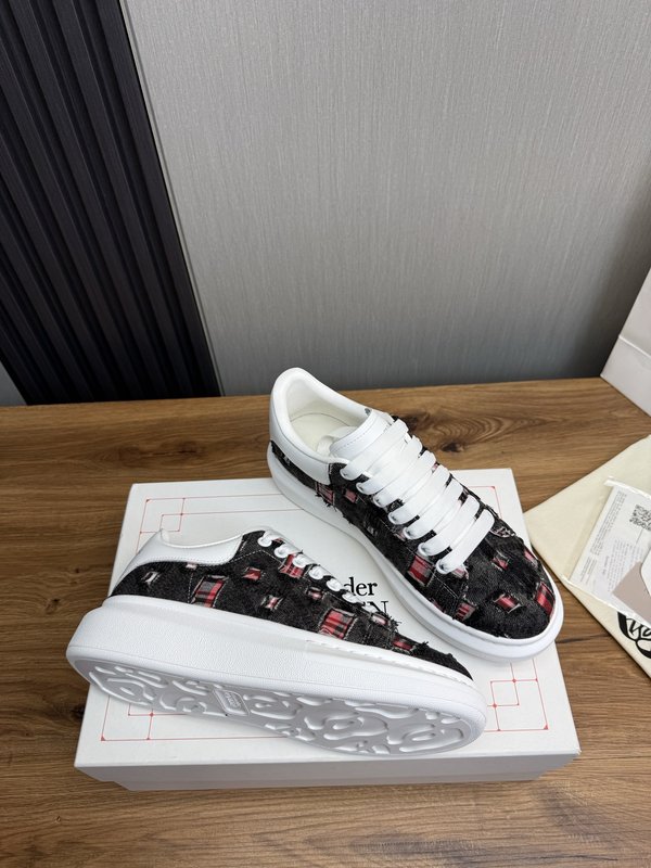 Alexander McQueen 커플 운동화 001-271268