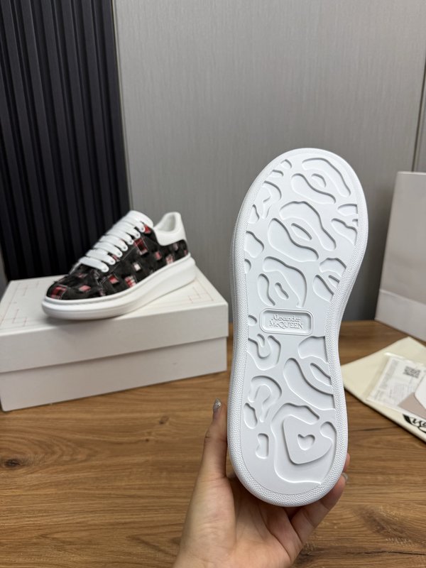 Alexander McQueen 커플 운동화 001-271268