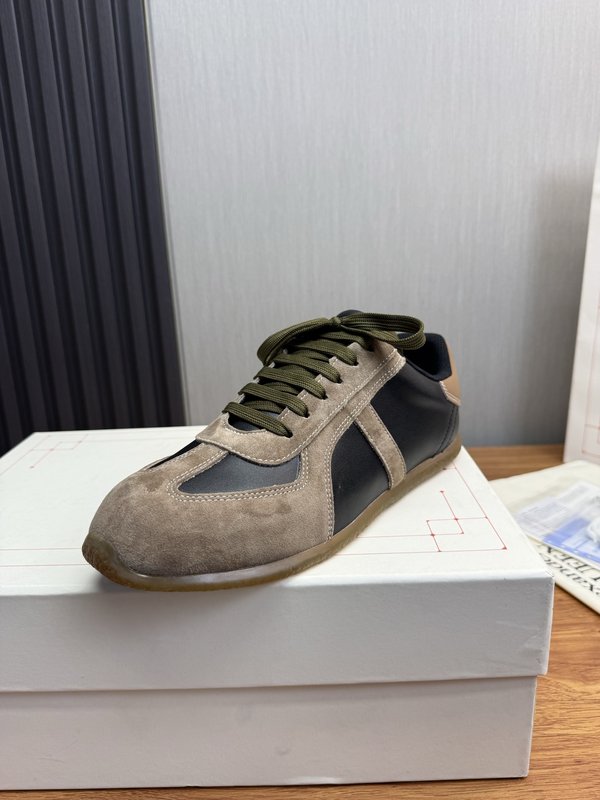 알렉산더 맥퀸 데일리 트레이너 커플 001-271327