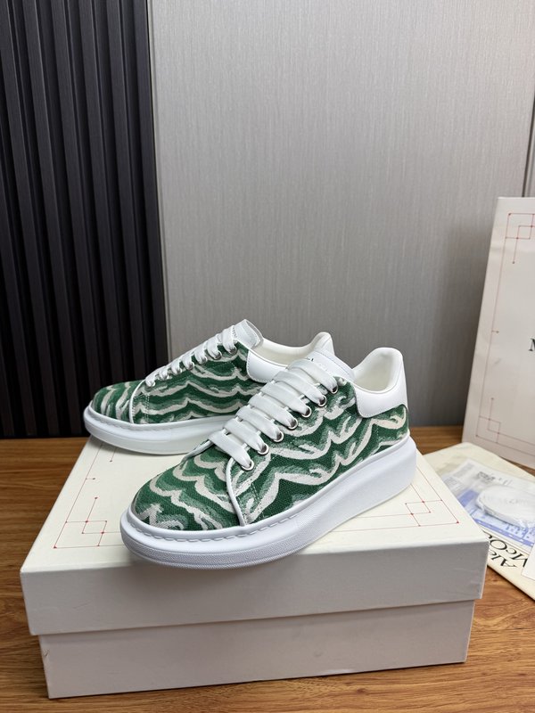 Alexander McQueen 커플 스니커즈 001-271329