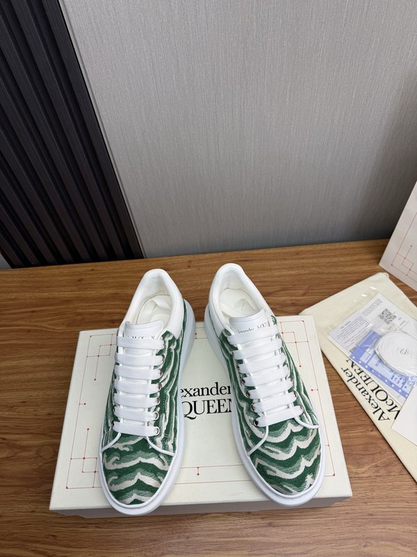 Alexander McQueen 커플 스니커즈 001-271329