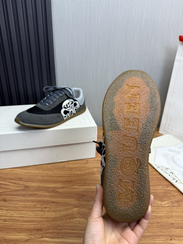 Alexander McQueen 커플 레저 신발 (실크 001-271332