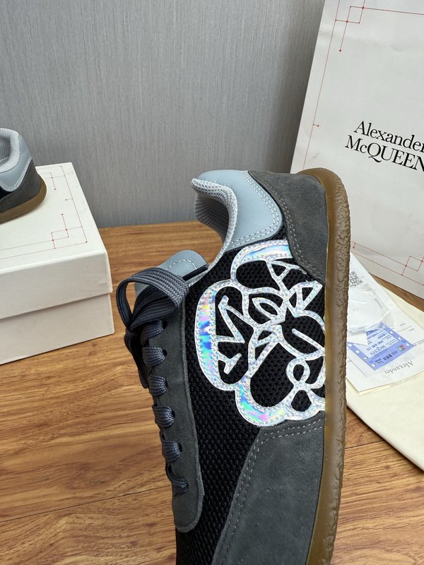 Alexander McQueen 커플 레저 신발 (실크 001-271332