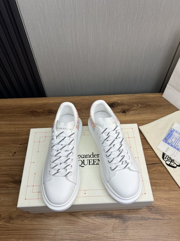 Alexander McQueen 커플 운동화 001-271354