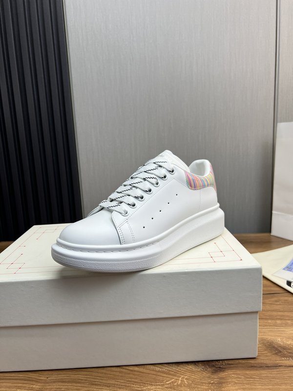 Alexander McQueen 커플 운동화 001-271354